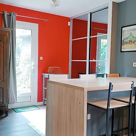 Holiday home Magnificat Pyrenees Calme 14 Pers *