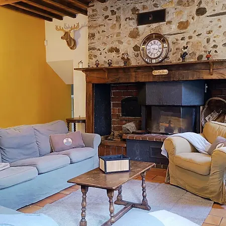 Magnificat Pyrenees Calme 14 Pers Holiday home Loubajac